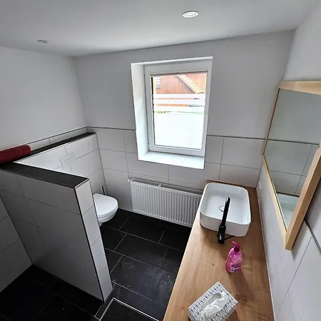 Kleine Bergstrasse 2 - Haus 2 * Танне