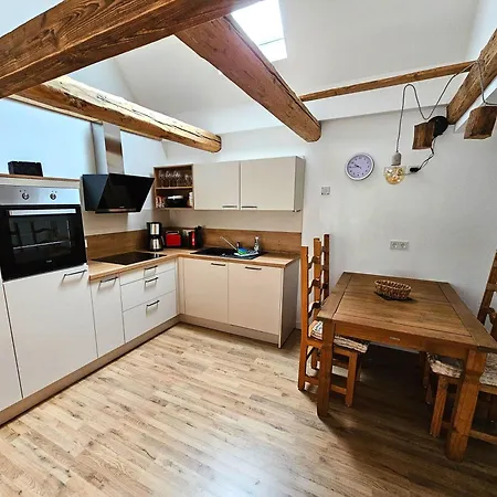 Kleine Bergstrasse 2 - Haus 2 * Tanne