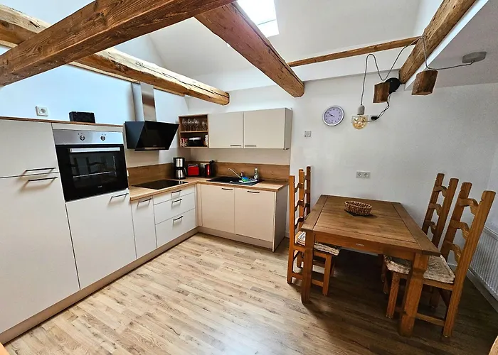 Kleine Bergstrasse 2 - Haus 2 * Tanne